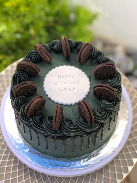 . Masculine Cake Design, Masculine Cakes For Men, Masculine Birthday Cake, Masculine Cake, Man Cake, Two Tier Cake, Decorating Cakes, Party Inspo, Cakes For Men