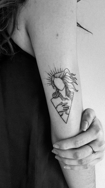 Aphrodite Tattoos, Aphrodite Tattoo, Venus Tattoo, Birth Of Venus, Sandro Botticelli, Tattoo Sleeve, The Goddess, Aphrodite, Tattoo On