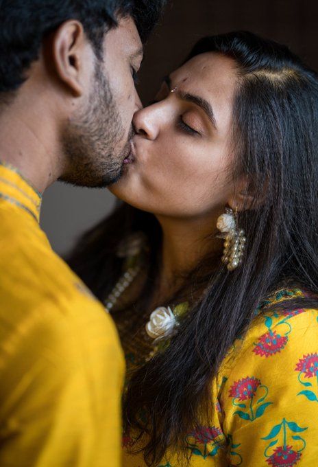 (6) Insta hotties on Twitter: "Need your lips for a while ♥️😍 https://t.co/3uPhUOro8G" / Twitter Breakup With Him, What Is Connection, Video X, Cute Couples Kissing, Couples Poses For Pictures, Indian Actress Hot Pics, Your Lips, Beautiful Smile Women, Kiss