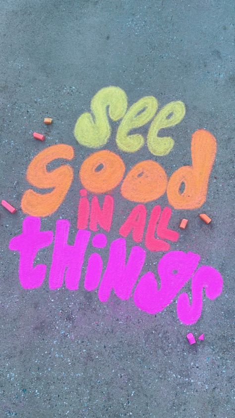 Sidewalk Chalk Encouragement, Christian Chalk Art, Cute Sidewalk Chalk Art Easy, Summer Chalk Ideas, Chalk Ideas Easy, Chalk Art Summer, Easy Chalk Art, Preppy Drawing Ideas, Preppy Drawing