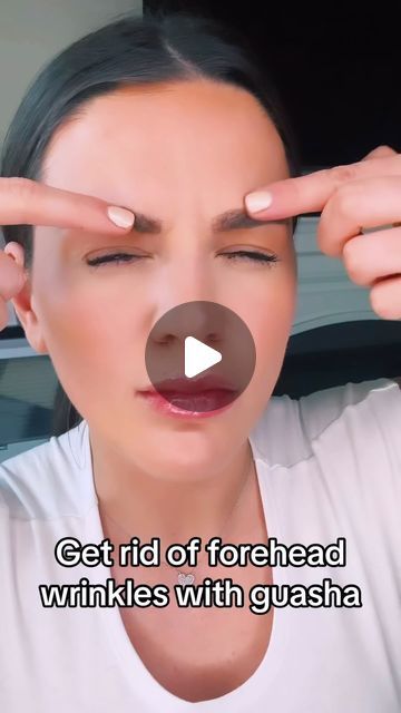 Sarah Fraggis on Instagram: "Forehead wrinkles be gone with this Gua sha tutorial! I’d love for you to try this routine! Consistency will show you great results! Link in bio for everything I use! Xo-Sarah #guasha #foreheadwrinkles # #glowingskin" Gua Sha For Wrinkles, Guasha Forehead Wrinkles, Forehead Gua Sha, Gua Sha Forehead Wrinkles, Guasha Massage Faces, Gua Sha Before And After, Gua Sha Results, Dry Brushing Face, Forehead Wrinkles Remedies