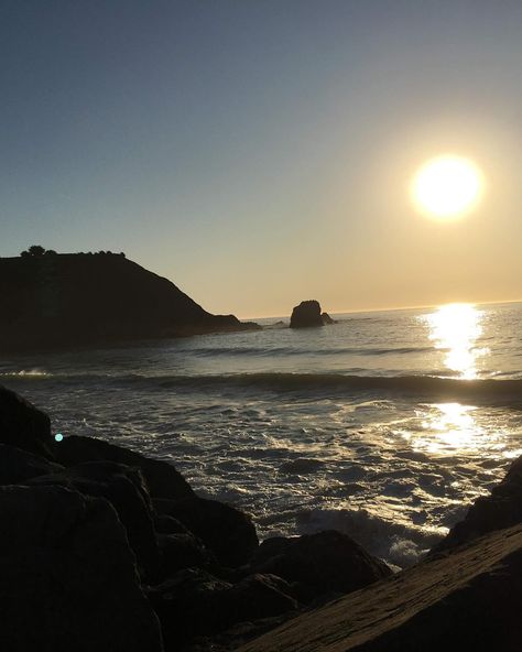 Day 6: Photos from Rockaway Beach in Pacifica, California. Can you spot the surfer in the second picture? . . . Check out my latest blog post, Pacific Northwest and Pacific Coast Highway Road Trip – Day 6 – San Francisco Here We Come! Link in bio! . . . #roadtrip #ROADTRIPUSA #TRAVEL #VACATION #california #visitca #visitcalifornia #calove #RoadTripCalifornia #californiadreaming #californiaadventure #travelcalifornia #explorecalifornia #highway1 #pacificcoast #pacificcoasthighway #californi... Pacifica California, Pacific Coast Highway Road Trip, Rockaway Beach, Visit California, Pacific Coast Highway, California Dreaming, California Adventure, Day 6, Road Trip Usa