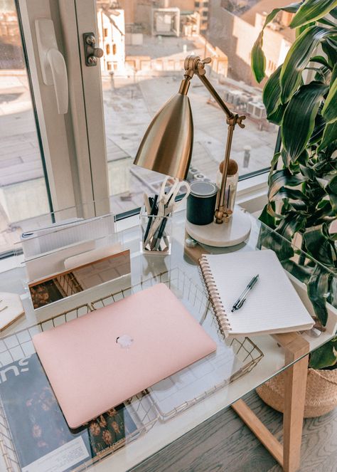 Desk Organisation, Brooklyn Apartment, Manhattan Apartment, Desk Inspiration, Apartment Office, Perfect Office, Dream Office, Apartment Tour, Desk Organization Office