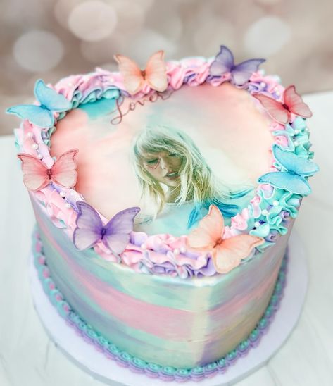 Absolutely swooning over this Taylor Swift cake. 🌈 . . . . #hollywoodbakedgoods#EatHBG#seattlewedding#seattlebakery#seattlebaker#seattleeats#bestfoodseattle#seattlefood#seattlecakes#bakery#baking#pnwlife#seattle#bellevue#kirkland#totemlake#customcakes#cakedecorating#taylorswift#taylorswiftcake#swifties Writing On Cakes, Swiftie Cake, Bolo Taylor Swift, Toddler Birthday Cakes, Taylor Swift Cake, Taylor Swift Birthday Party Ideas, 8th Birthday Cake, 6th Birthday Cakes, 10 Birthday Cake