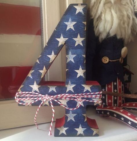 Door Aesthetic, Blue Diy, 13 Colonies, Fourth Of July Decorations, 4th July Crafts, Happy Birthday America, Independance Day, July Ideas, Fourth Of July Decor