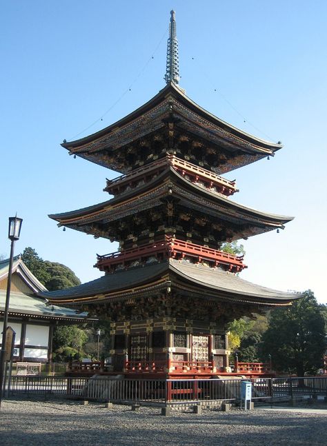 Narita Japan, Japanese Traditional Architecture, Japanese Pagoda, Traditional Japanese Architecture, Japan Architecture, Japanese Temple, Temple Architecture, Beautiful Home Designs, Narita