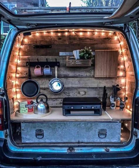 Van Conversion Kitchen, Kombi Food Truck, Hiace Camper, Camper Van Kitchen, Vw T3 Syncro, Minivan Camper Conversion, T3 Vw, Kombi Motorhome, Minivan Camping