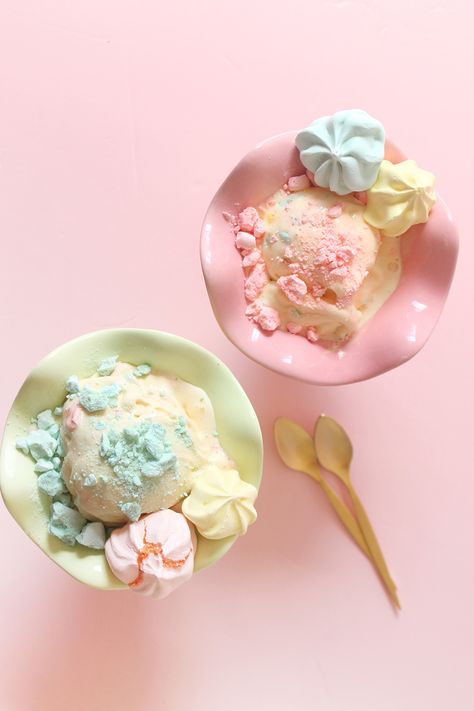 Crush meringue into vanilla ice cream for a colourful and crunchy treat | Squirrelly Minds Sundae Cupcakes, Ice Cream Photography, Colorful Ice Cream, Ice Cream Pops, Cream Aesthetic, Ice Cream Treats, Cream Sandwich, Ice Cream Toppings, Make Ice Cream