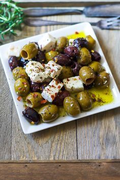 Marinated Olives and Feta Cheese | The Domestic Dietitian Italian Baked Chicken, Marinated Olives, Olive Recipes, Great Appetizers, Mediterranean Diet Recipes, Iftar, Appetizers For Party, Appetizers Easy, Finger Food