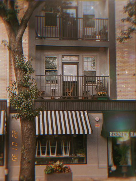 Apartments Above Shops, Downtown Apartment Exterior, Small City Apartment Aesthetic, Store With Apartment Above, Small Town Apartment, Bloxburg Downtown, City Apartment Balcony, City Apartment Aesthetic, Old Town Apartment