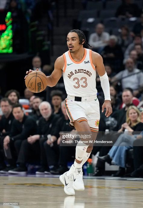 Tre Jones of the San Antonio Spurs dribbles the ball up court against... News Photo - Getty Images San Antonio Spurs, Sacramento Kings, Tre Jones, Nba 2023, Nba Basketball Game, Basketball Game, Basketball Games, Nba Basketball, Sacramento