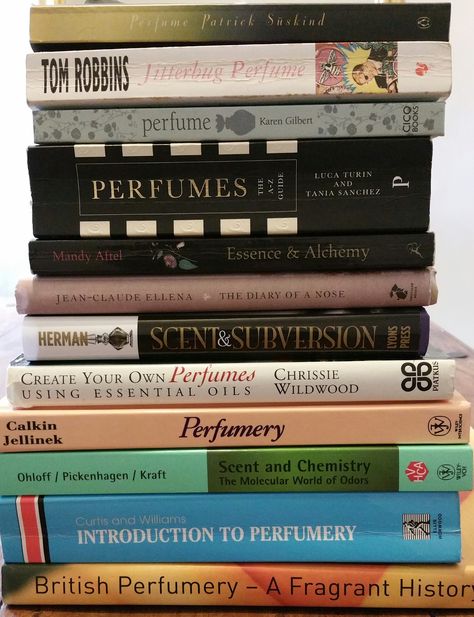 Perfumery Books Book Perfume, Daisy Perfume, Fragrance Lab, Perfume Recipes, Fragrances Perfume Woman, Rose Fragrance, Citrus Oil, Perfume Making, Natural Perfume