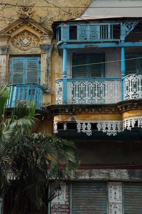 Detail of a building facade in Old Dhaka | Archnet Bangladeshi Architecture, Old Kolkata, Bangladesh Architecture, Old Dhaka, Bangladesh Dhaka, Bangladesh Travel, Beautiful Bangladesh, Muslim World, Mansion Exterior