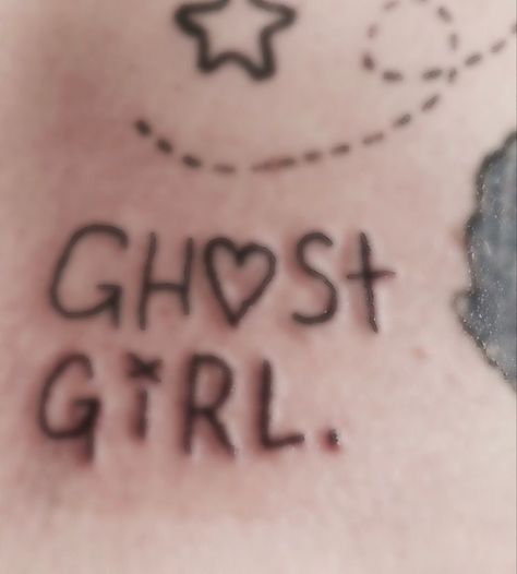 Cute Small Goth Tattoos, Small Tattoos Emo, Small Tattoo Ideas Goth, Stick And Poke Ideas Small Grunge, Cute Emo Tattoos, Cute Grunge Tattoos, Stick And Poke Tattoo Ideas Edgy, Least Painful Places To Get A Tattoo, Stick N Poke Ideas Grunge