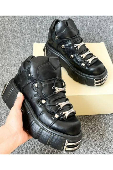 Harajuku Boots, Women Tennis Shoes, Punk Style Women, Punk Women, Punk Shoes, Black Platform Shoes, Women Platform Shoes, Punk Inspiration, New Rock