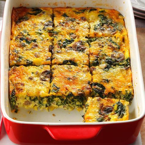 Fall Casserole Recipes, Church Potluck Recipes, Christmas Breakfast Casserole, Florentines Recipe, Eggs Florentine, Egg Casserole Recipes, Best Casseroles, Egg Casserole, Potluck Recipes