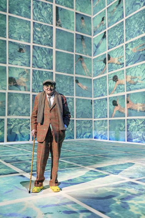 London Venues, David Hockney, Things To Do In London, January 21, London Art, Photo Essay, Old Tv, Stage Design, British Artist