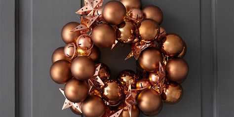 How to make a bauble wreath at Homebase.co.uk Diy Christmas Baubles, Christmas Wreath Making, Bauble Wreath, Rainbow Wreath, Decorated Wreaths, White Christmas Ornaments, Christmas Tinsel, Material Wreaths, Christmas Decorations Wreaths