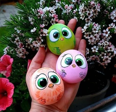 Birds Cute, Billiard Balls, Crafts Ideas, Stone Art, Creative Crafts, Painted Rocks, Instagram A, Crafts For Kids, To Start