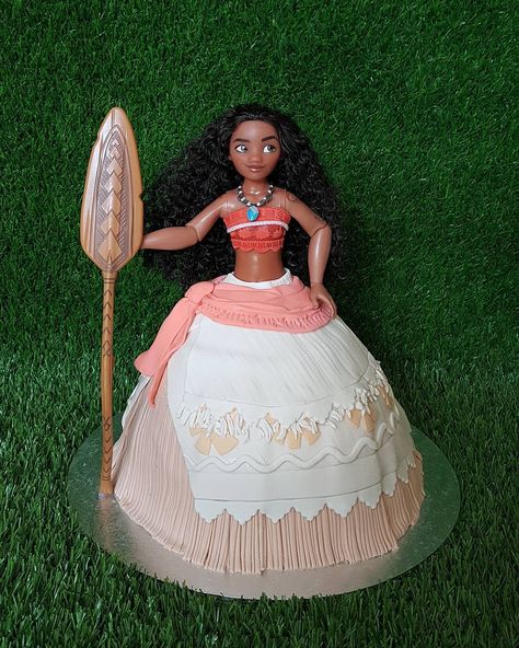 Moana Doll Birthday Cake, Moana Barbie Cake, Moana Doll Cake, Moana Birthday Cake, Doll Birthday Cake, Moana Cake, Moana Theme, Disney Princess Cake, Moana Party