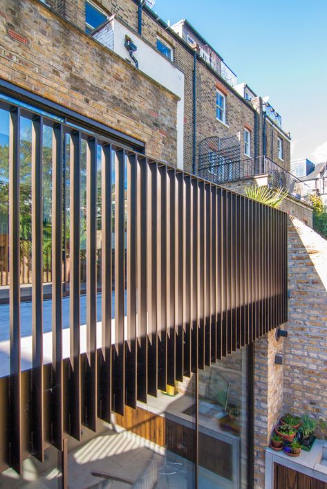 Balustrade Outdoor, Balcony Screening, Balustrade Ideas, Contemporary Balcony, Balustrade Design, Exterior Balcony, Steel Balustrade, Handrail Design, Balcony Grill Design