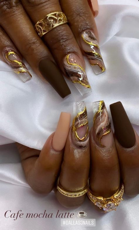 There's a new beauty trend taking over Instagram and it's absolutely stunning. Say hello to "quartz nails". Brown And Grey Nails Design, Army Green And Brown Nails, Pretty Nail Ideas Acrylic Fall, Cream And Gold Nail Designs, Brown And Gold Marble Nails, Brown Fall Nails 2022, Coffin Acrylic Nails Gold, Chocolate And Gold Nails, Dark Brown Nails With Design