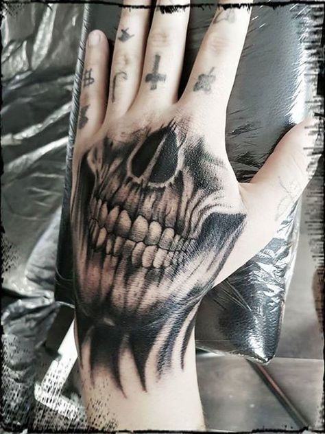 Hermit Witch, Mouth Tattoo, Wörter Tattoos, Arm Sleeve Tattoos For Women, Skull Hand Tattoo, Skeleton Face, Sharpie Tattoos, Hand Tats, Scary Tattoos