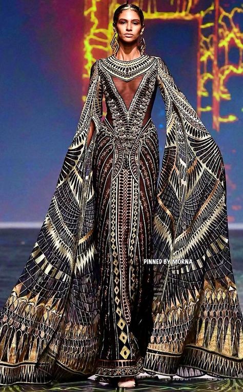 Michael Cinco Couture - Philippines 🇵🇭 Michael Cinco Gowns, Michael Cinco Couture, Avante Garde Fashion, Egyptian Fashion, Michael Cinco, Casual Couture, Star Wars Outfits, Glamour Dress, Abaya Fashion