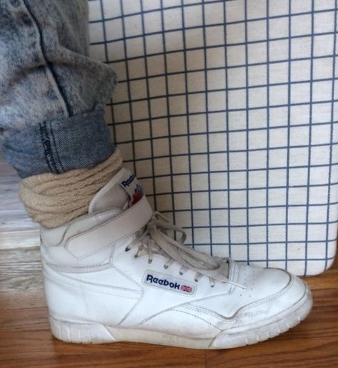 80s Aesthetic Shoes, 80s Socks And Shoes, 80s Slouch Socks, Slouch Socks With Sneakers, Socks With Sneakers, 80s Socks, Retro Socks, 80s Shoes, Fashion Decades