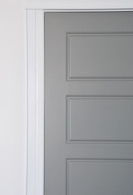 DIY tutorial for getting factory finish gray painted interior doors. PARA Paint's Courtyard was the perfect match for the IKEA Lindigo/Bobdyn gray cabinetry. Gray Interior Doors, Farmhouse Paint Colors Interior, Grey Interior Doors, Diy Interior Doors, Painted Interior Doors, Farmhouse Paint Colors, Farmhouse Paint, Interior Color Schemes, Grey Doors