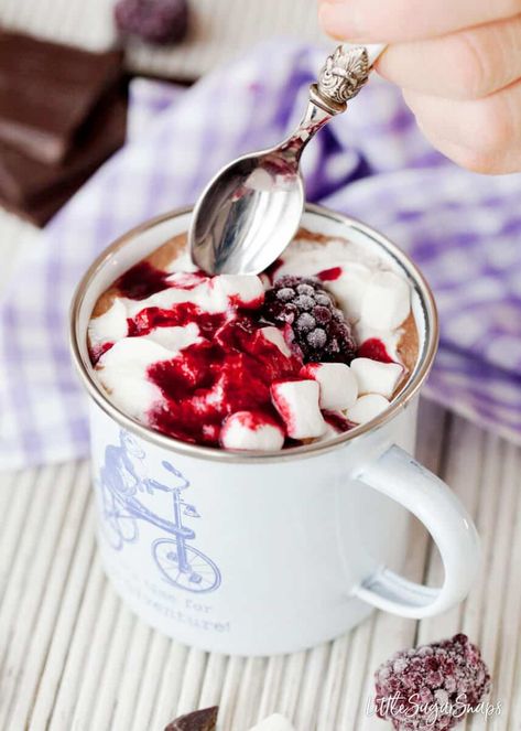 Blackberry Hot Chocolate #blackberryhotchocolate #berryhotchocolate #homemadehotchocolate Gourmet Hot Chocolate Recipe, Hot Chocolate Recipe Homemade, Gourmet Hot Chocolate, Hot Drinks Recipes, Recipes For Fall, Dark Mysterious, White Hot Chocolate, Homemade Hot Chocolate, Milk Shakes