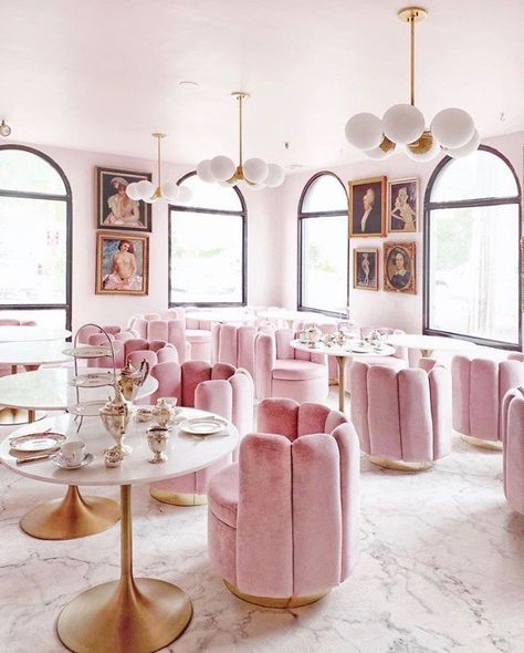 Garrison Inn Ladyfinger Lounge Pink velvet Old World hospitality #hotel #travel #feminine #pink #london #newyork #massachusetts #newengland Salon Interior Design Ideas, Pink Cafe, Tea Lounge, Salon Interior Design, Cafe Interior Design, Fancy Restaurant, Pink Interior, Shop Interior, Restaurant Interior