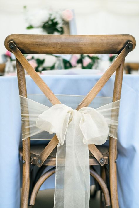 Wedding Decor Aesthetic, Wedding Reception Chairs, Wedding Ceremony Chairs, Chair Bows, Ceremony Chairs, Rustic Modern Wedding, Wedding Chair Decorations, Wedding Chair, Countryside Wedding