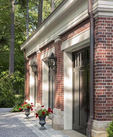 Brick House Trim, Exterior House Colors Sherwin Williams, Renovation Facade, Red Brick House Exterior, Red Brick Exteriors, Colonial House Exteriors, Exterior House Colors Stucco, Exterior House Colors Combinations, Historic Renovation