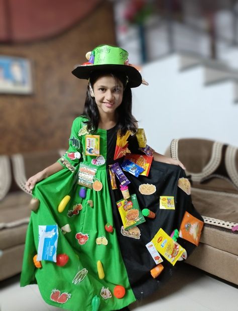 Junk Food Costume, Healthy Food Vs Junk Food Project, Food Fancy Dress Ideas, Food Fancy Dress, Healthy Food Vs Junk Food, Fancy Dress Competition Ideas, Fancy Dress Ideas For Kids, Fancy Dress Costumes Kids, Fancy Dress Ideas