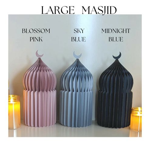 Ramadan Table Decor, Diy Eid Decorations, Eid Activities, Ramadan Ideas, Decoraciones Ramadan, Wedding Gift Hampers, Islamic Celebrations, Ramadan Celebration, Ramadan Kids