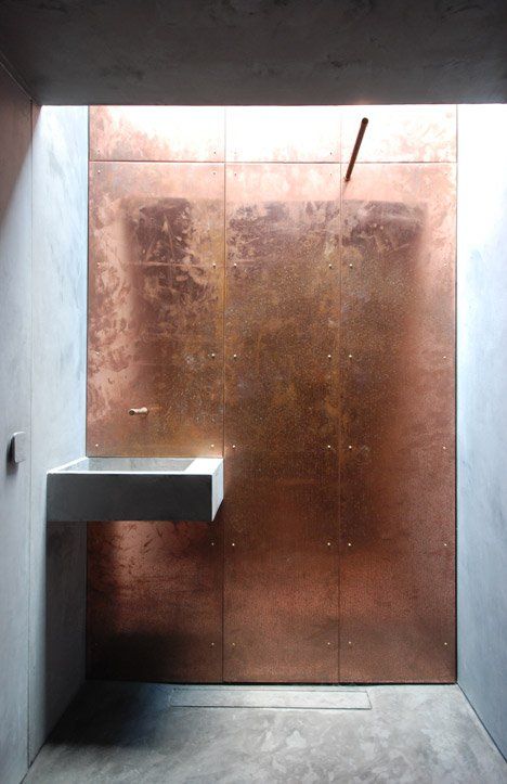 Copper Interior, Lounge Bar, Bad Design, Copper Wall, Wall Finishes, Garden Studio, Minimalist Bathroom, Bathroom Remodeling, Wet Rooms