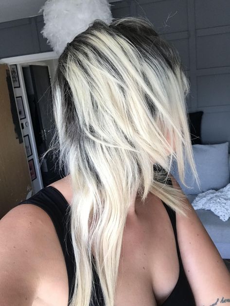 Hair loss and outgrown roots what would you do with this hair? Roots Showing Hair, Overgrown Roots Hair Blonde Color, Blond Grown Out Roots, Blonde Hair Stretched Roots, Outgrown Roots, Stretched Roots Blonde, Celebrity Hair Colors, Women Makeup, Hair And Beauty