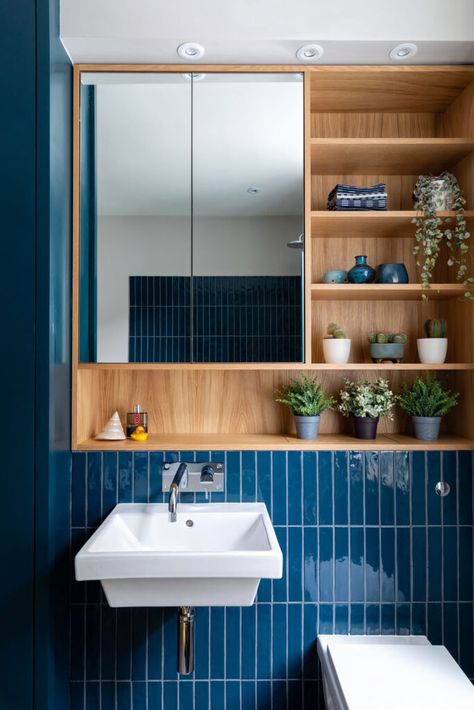 Wood Trim Walls, Bad Inspiration, Wall Niche, Transitional Bathroom, Blue Tile, 아파트 인테리어, Bathroom Backsplash, Blue Bathroom, Wood Bathroom