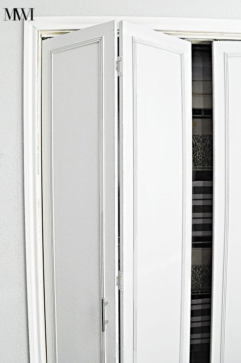 Bifold Door Ideas, Bifold Doors Makeover, Folding Closet Doors, Closet Door Ideas, Closet Mirror, Closet Door Makeover, Mirror Closet Doors, Bifold Door, Bifold Closet Doors