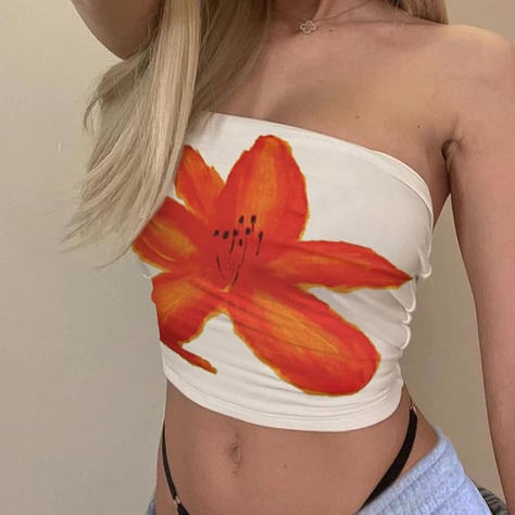 #trendy#summerinspo#cute#summerlook#inspo#trendyoutfit#outfitinspo#summer#goingout#girlsnight Tank Tops Summer, Tube Tops, Vintage Short, Floral Outfit, Strapless Tops, Flower Tops, Summer Tank Tops, Crop Top Blouse, Summer Party