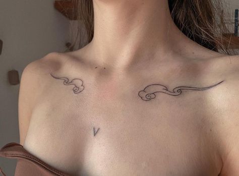 Collar Bone Wings Tattoo, Collar Bone And Chest Tattoo, Wings Tattoo Collar Bone, Aesthetic Angel Wings Tattoo, Wings On Collar Bone Tattoo, Angel Wing Collar Bone Tattoo, Bone Wings Back Tattoo, Wing Collar Bone Tattoo, Angel Wings Collar Bone Tattoo