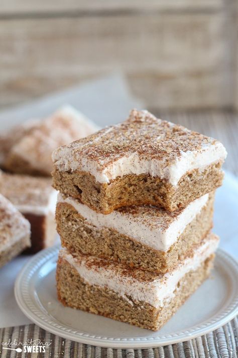 Chai Bars, Cake Flavors And Fillings, Chai Spice Cookies, Chewy Sugar Cookie, Smores Dessert, Chai Recipe, Turkey Time, Sugar Cookie Bars, Dessert Bar Recipe