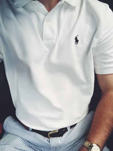 The quality and the cut of the shirt are good, and the price was better than in most retail stores.  #polo #ralph #lauren Surfergirl Style, Money Men, Money Clothes, Style College, Chique Outfit, Preppy Mens Fashion, Preppy Men, White Polo Shirt, White Polo