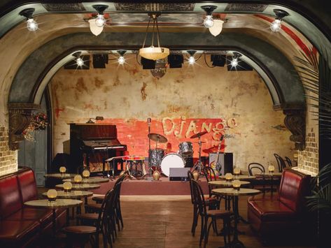 Jazz Club Interior, Birthday Ideas Nyc, Live Music Bar, Jazz Cafe, Music Bar, Nyc Bars, Jazz Bar, Live Jazz, Cool Jazz