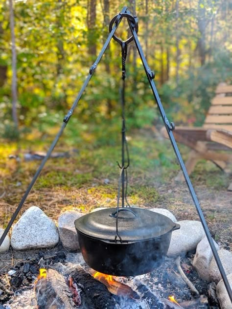 Campfire Tripod, Spit Rotisserie, Fireplace Cooking, Open Fire Cooking, Camping Grill, Dutch Ovens, Fire Cooking, Rocket Stoves, Campfire Cooking