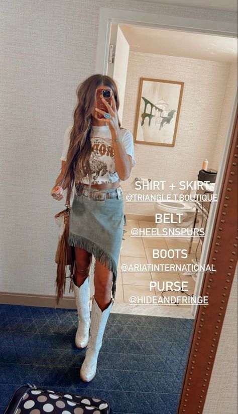 Cute Nfr Outfits, Nashville Women’s Outfits, Lane Boots Outfit, Cowgirl Style Outfits Fall, Country Winter Concert Outfit, Western Club Outfits For Women, Long Skirt Western Outfit, Western Boots With Dress, Whiskey Myers Concert Outfit