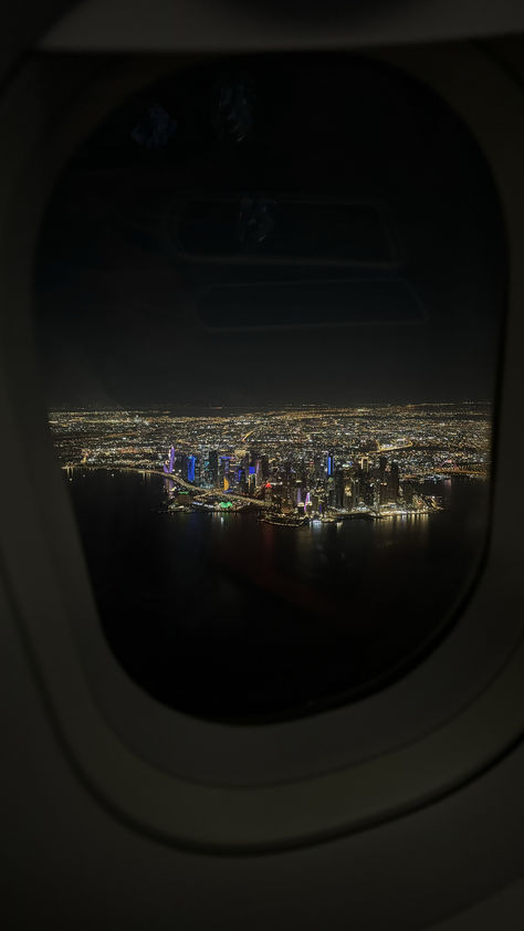 #travel #airplane #sky #city Nyc From Airplane, New York Flight, Wallpaper Airplane, Pinterest Aesthetic, Flight Aesthetic, Airport Aesthetic, Night Scenery, Nyc Life, Pretty Landscapes