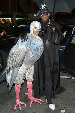 Pigeon Costume, Christopher Pierre, Ghost Memes, Oppa Gangnam Style, 밈 유머, Weird Images, Couture Mode, 웃긴 사진, Funny Laugh