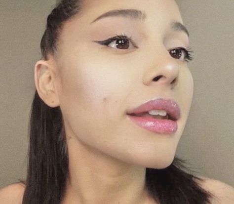 Ariana Grande Makeup, Frankie Grande, R E M Beauty, Lgbt Equality, Tiny Elephant, Ariana Grande Photos, Cat Valentine, M Beauty, Eternal Sunshine